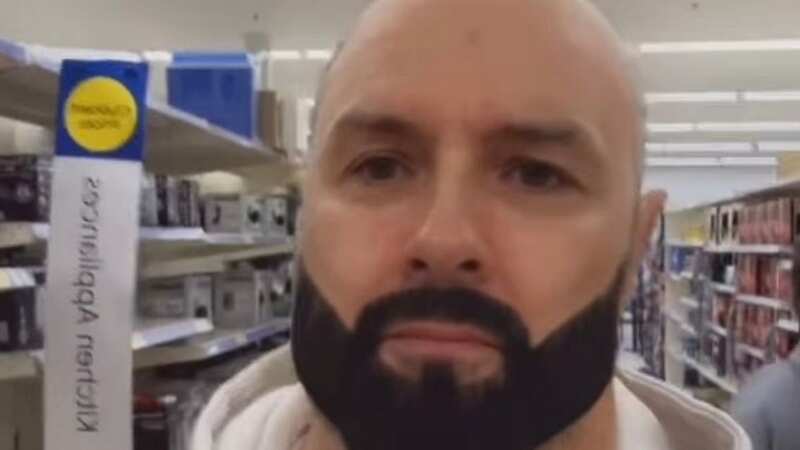 Paddy McGuinness almost unrecognisable with bald head and beard in supermarket