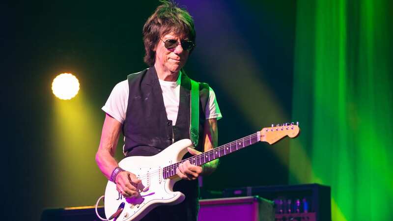 Guitarist Jeff Beck dies from meningitis as family express 