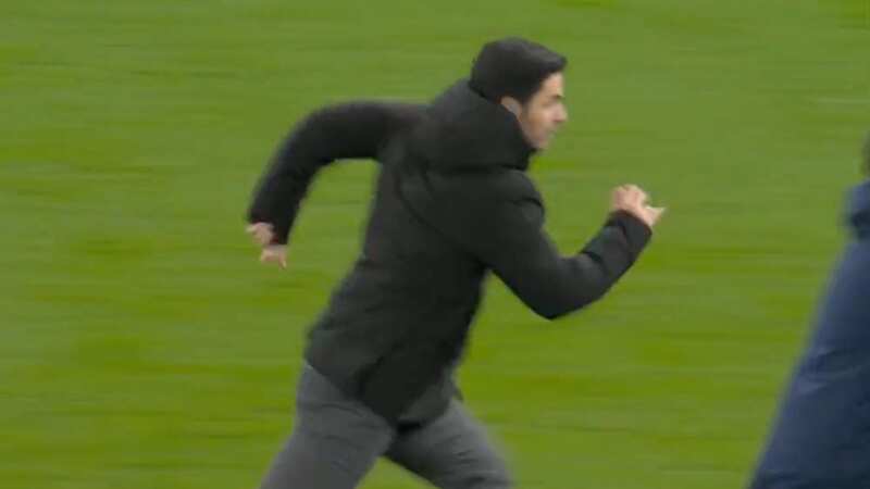 Arteta sprinted to stop Xhaka amid chaotic North London derby scenes