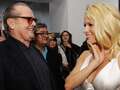 Pamela Anderson claims she saw Jack Nicholson enjoying a threesome at Playboy dqxikeidqkikdinv