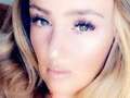 Mum, 40, found dead by her daughter after going to sleep with 'food poisoning' dqxikeidqkikdinv