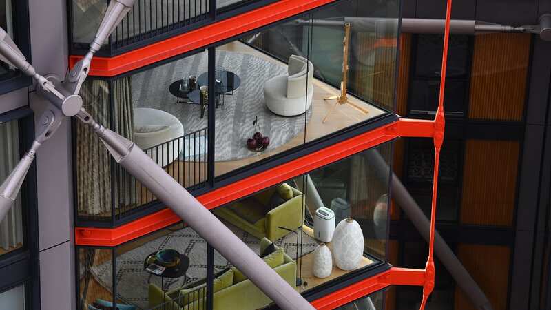 The viewing platform of the Tate Modern overlooks the residential flats (Image: PA)