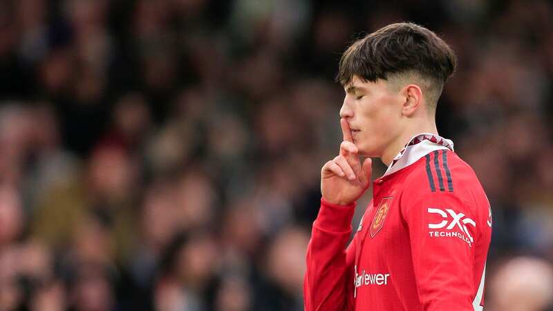 Garnacho makes his feelings to Leeds fans perfectly clear after Man Utd goal