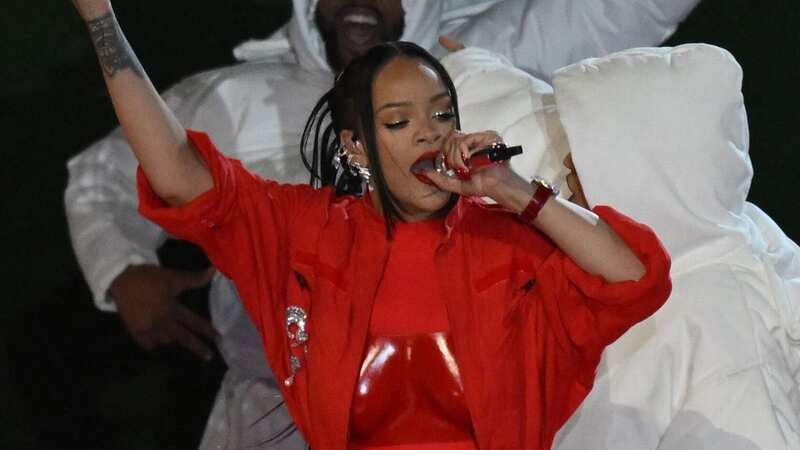 Pregnant Rihanna 