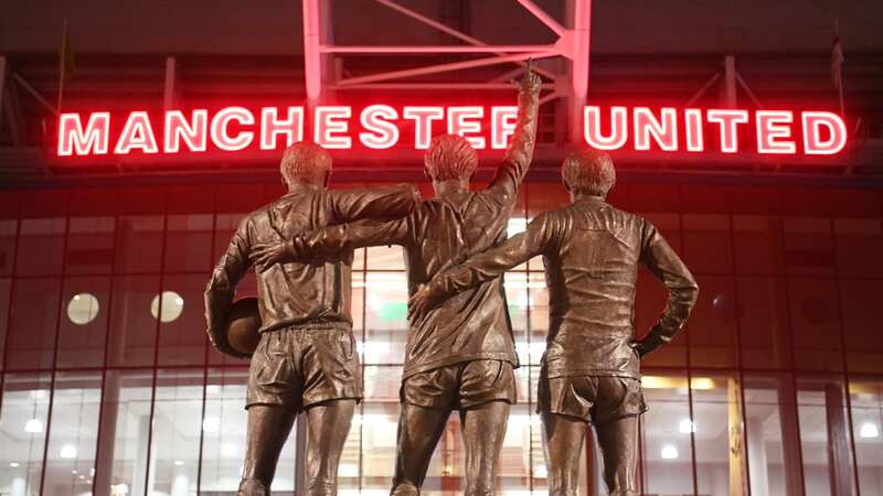 Qatar confirms Man Utd bid ahead of deadline with "debt free" admission
