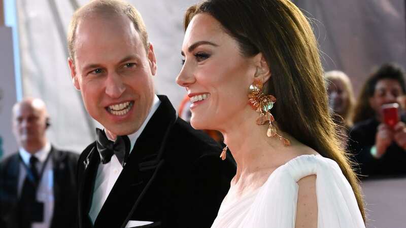 Kate stuns with dramatic white dress and black gloves at BAFTAs ceremony