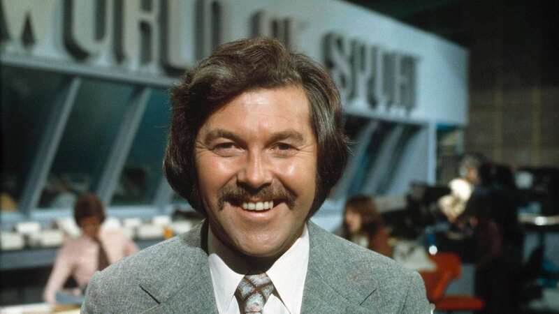 Dickie Davies dies as tributes paid to legendary sports presenter
