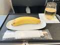 Vegan served up 'insubstantial' single banana for in-flight meal dqxikeidqkikdinv