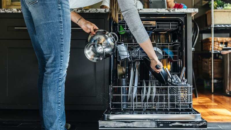 The way you arrange your dishes can have an impact on how well they wash (Stock Image) (Image: Getty Images)