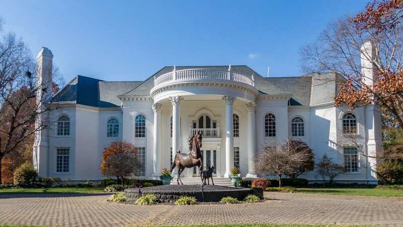 The replica is located in Evansville, Indiana (Image: Jam Press/Cyndie Gish and Bret R)
