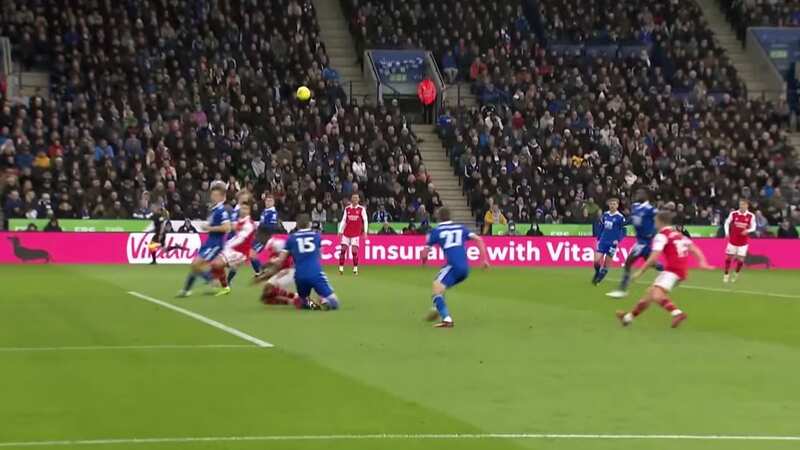 Arsenal referee accused of "phenomenal mistake" after Bukayo Saka denied penalty