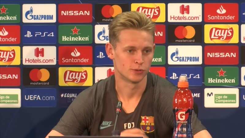 Frenkie de Jong appears to have left Manchester United