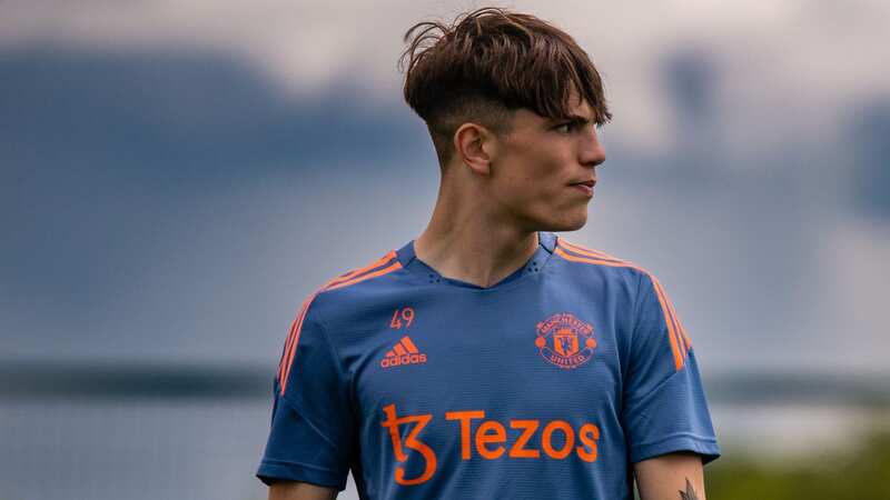 Alejandro Garnacho phoned to change mind on future amid ongoing Man Utd talks