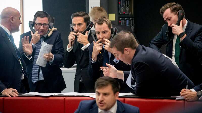 A quarter of young adults want to try dabbling in shares (Image: SWNS)
