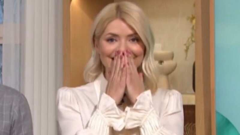 Holly Willoughby gets a daring new piercing with her lookalike mum and daughter