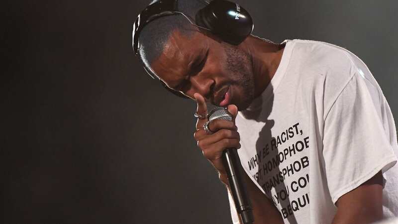 Justin Bieber defends Frank Ocean after fans slam 