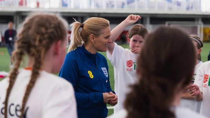 Sarina Wiegman surprises the under-12s girls grassroots team at St. George