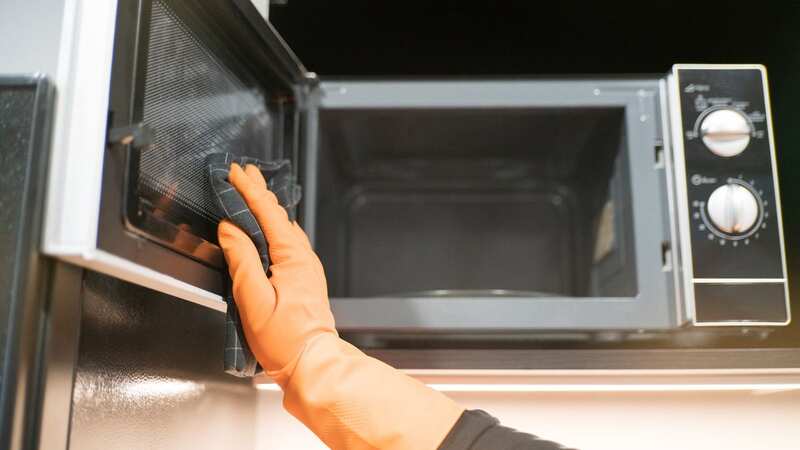 People astonished to discover a hidden microwave feature that needs cleaning