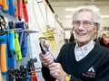 UK's oldest worker, 90, has no plans to leave job and hopes to be there at 100 dqxikeidqkikdinv