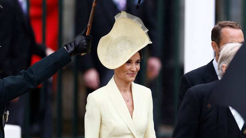 Fans crushing hard on Pippa and Carole Middleton