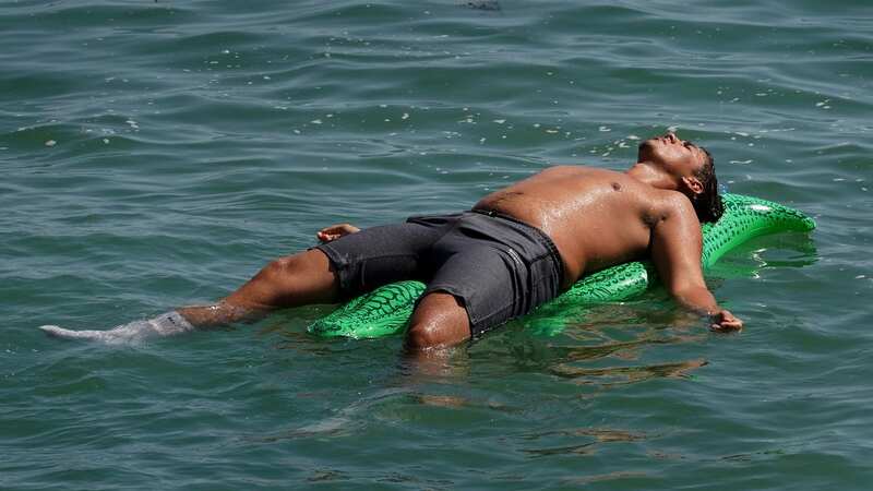 Britons will enjoy highs of 21C on Thursday afternoon (Image: PA)