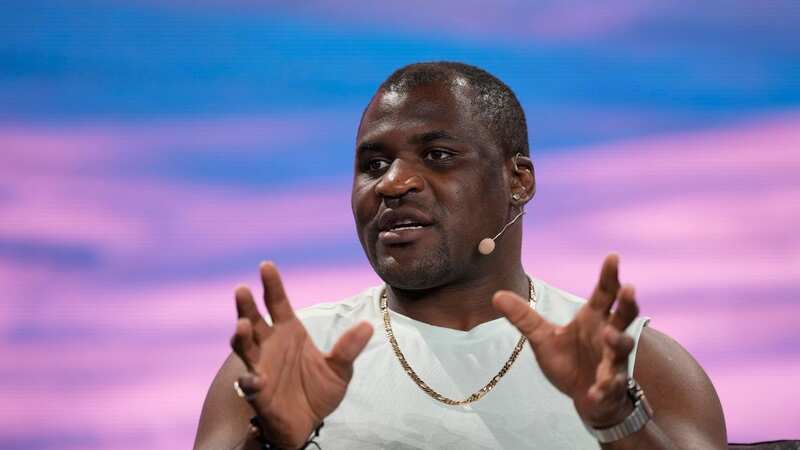 Francis Ngannou extends row with UFC boss Dana White after PFL move