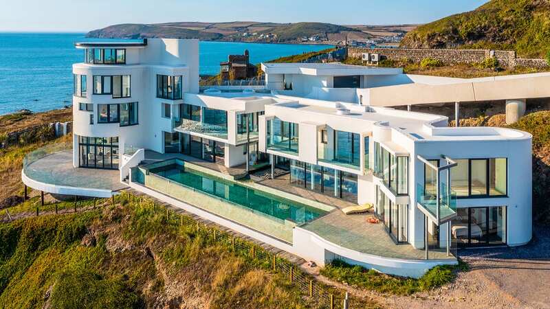 Curse of Grand Designs 