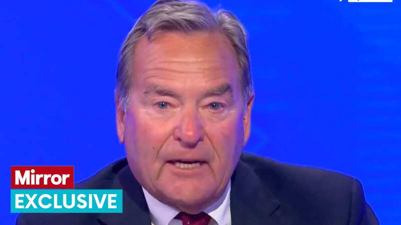 Jeff Stelling made a passionate plea to the government over eating disorders live on Soccer Saturday