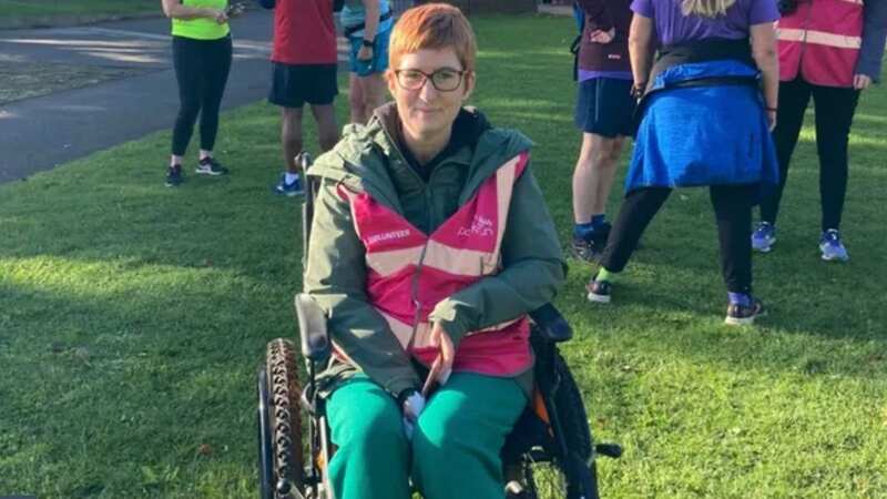 Mum wakes up in hospital after mistaking stroke for neck pain