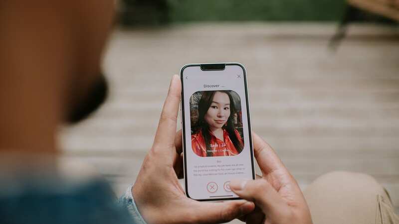 More people are turning to dating apps to find love (Stock photo) (Image: Getty Images)