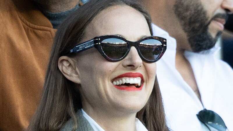 Natalie Portman all smiles amid husband