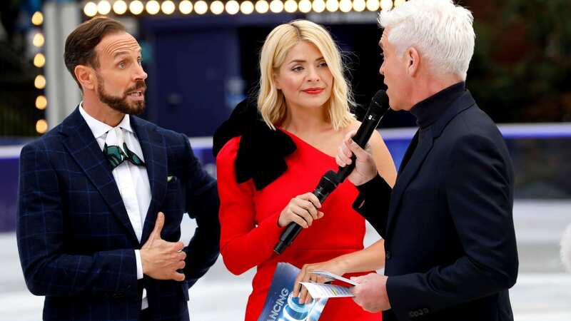 Holly Willoughby no longer 