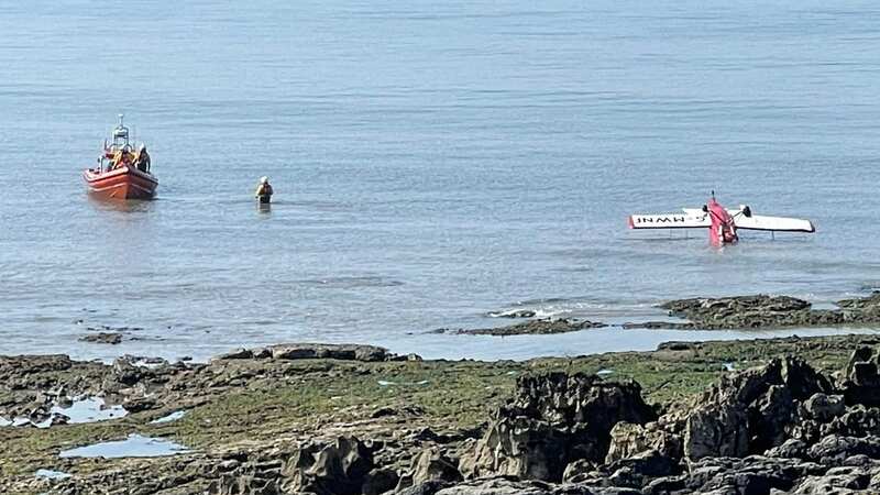 A plane crashed into the water near Porthcawl Pavilion (Image: James Brown/WALES NEWS SERVICE)