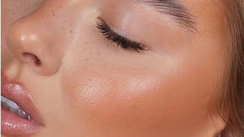 The must-have bronzer is on sale for under £5! (Image: REFY)