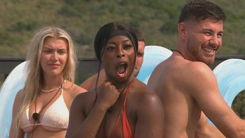 Two new bombshells enter Love Island villa as contestants left 