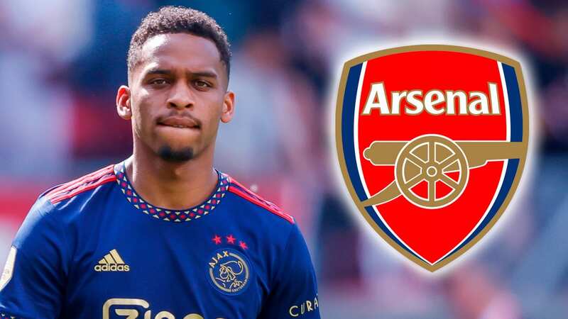 Timber claims he has transfer agreement to join Arsenal after snubbing Man Utd