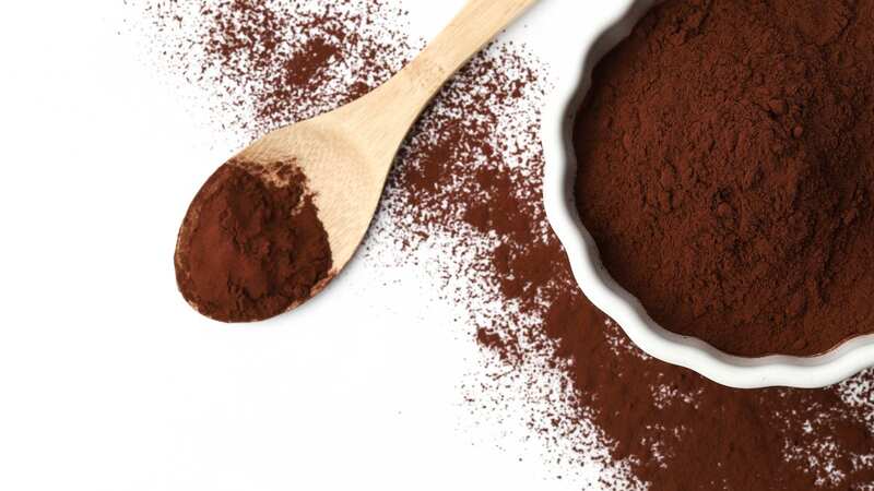 TikToker @Taylorbnice shows off how to make a homemade foundation that