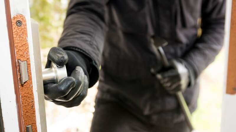 Police have warned homeowners about distraction burglaries (Image: Getty Images/Westend61)