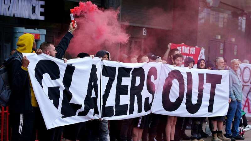 Man Utd refuse to acknowledge takeover as record revenue predicted