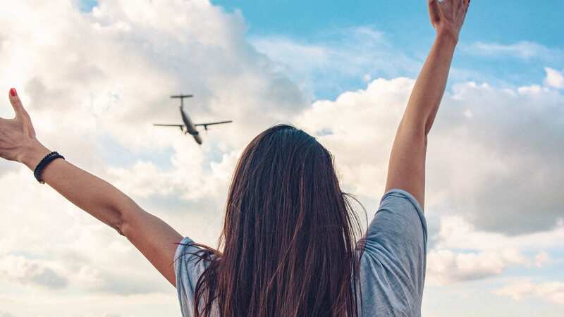 Pay less for flights this summer (Image: Getty)