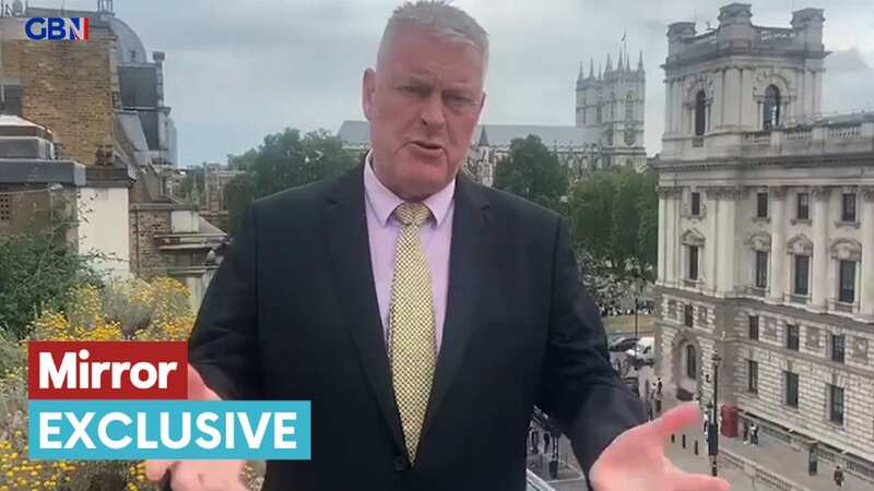Wannabe TV star Lee Anderson filmed an advert for his show on top of one of the building on the parliamentary estate (Image: @GBNews/Twitter)
