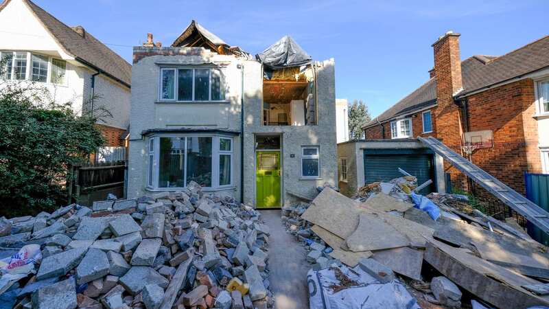 More than a fifth of homeowners have fallen victim to rogue traders - losing an average £1,150 (Image: SWNS)