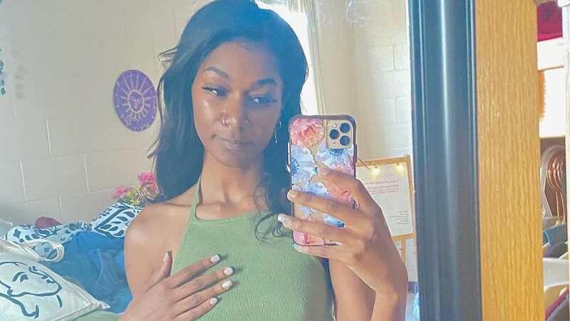 Black waitress challenges customers who left 