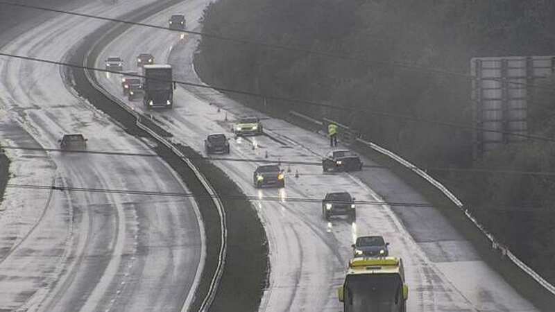 Parts of Wales have been hit by travel chaos this morning (Image: Traffic Wales)