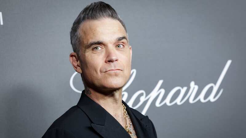 Robbie Williams opens up about body dysmorphia pain after cosmetic procedures