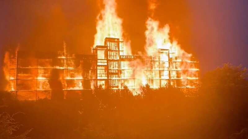 140 firefighters battle huge San Francisco fire with smoke seen for miles