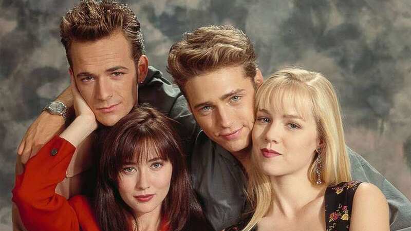Beverly Hills, 90210 star unrecognisable in pink bikini snap three decades on