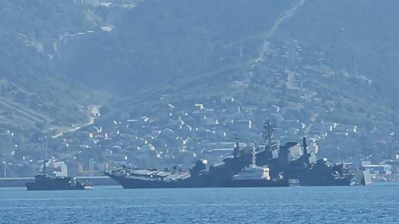 Russian warship 