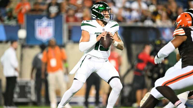 The New York Jets have cut quarterback Chris Streveler