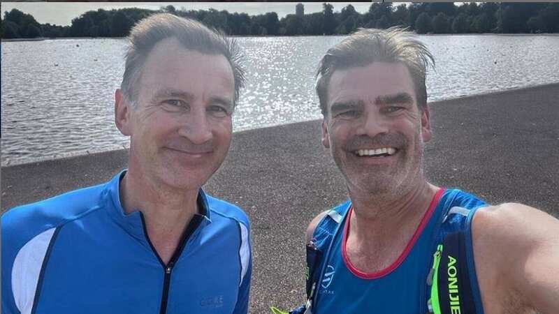 Jeremy Hunt pictured with brother Charlie who has died aged 53